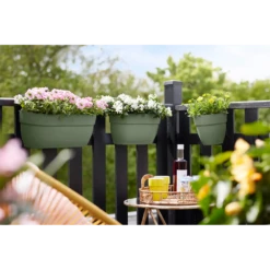 Elho Balkonbak Vibia Campana Easy Hanger Large - Pistache Groen -Botanische Tuin balkonbak vibia campana easy hanger large pistache groen balkonbak pistache groen 5 1
