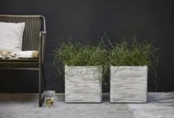 Capi Plantenbak Vierkant Nature Rib NL - L40 X B40 X H40cm - Ivoor -Botanische Tuin pot vierkant rib nl 40x40x40 ivoor plantenbak 7 8