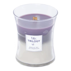 Woodwick Amethyst Sky Trilogy Medium Candle - Geurkaars -Botanische Tuin woodwick amethyst sky trilogy medium candle geurkaars 2 1